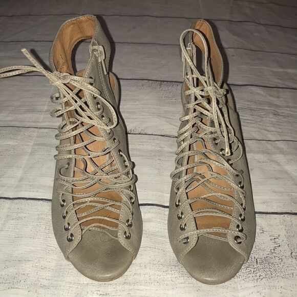 Jeffrey Campbell Covets Lace Up Heel Sandal Bootie sz 7 - Picture 5 of 11